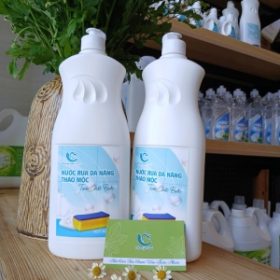 Nước rửa đa năng thảo mộc Phan Gia Xanh